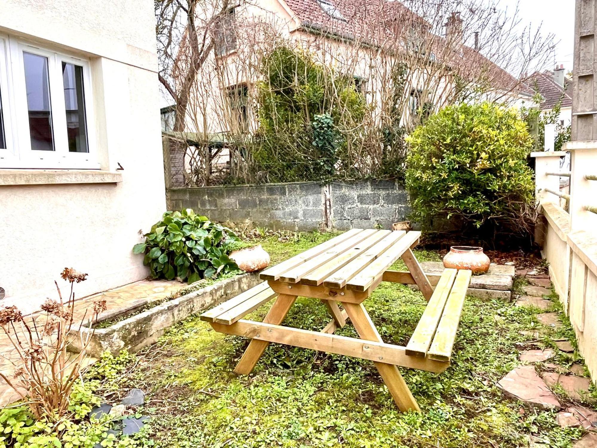 Bienvenue Chez Vous, Deplacement Pro Mondeville  Luaran gambar
